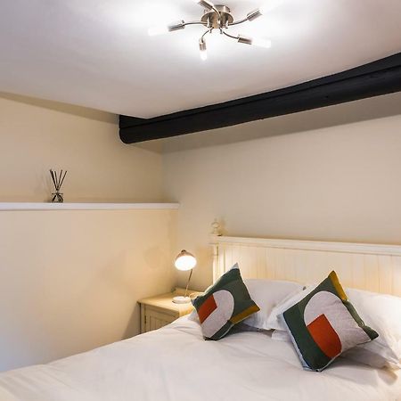 Luxury 3 Bed Flat In The Centre Of Woodstock Apartment Exterior photo