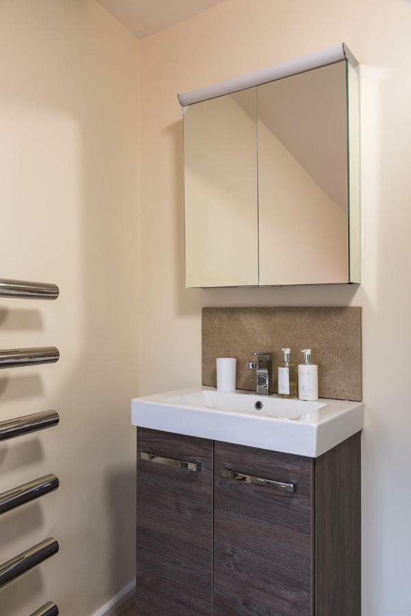 Luxury 3 Bed Flat In The Centre Of Woodstock Apartment Exterior photo